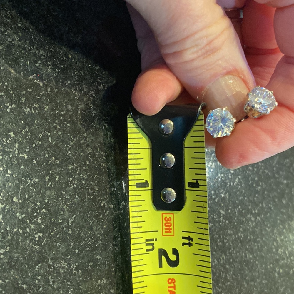 Cubic Zirconium gorgeous silver studs with 6 prongs